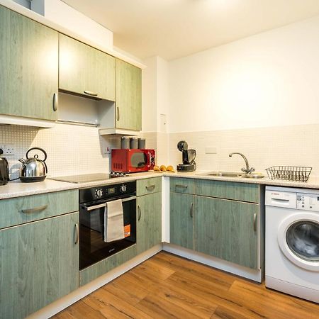 Fast Internet One Bedroom Apartment In Greater London, Id Required Eksteriør bilde