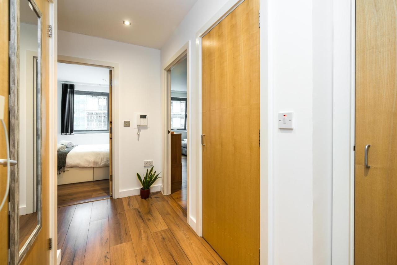 Fast Internet One Bedroom Apartment In Greater London, Id Required Eksteriør bilde