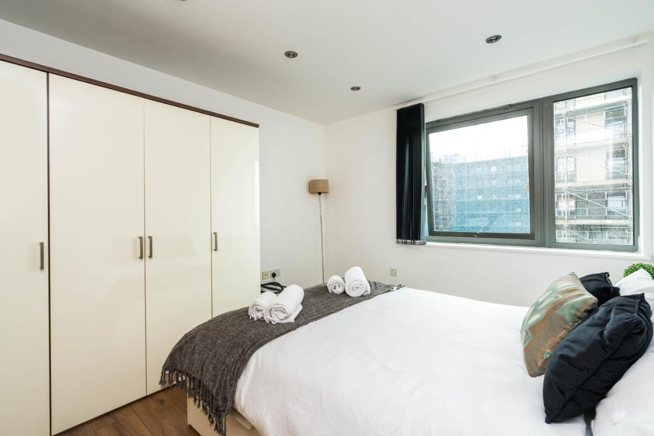 Fast Internet One Bedroom Apartment In Greater London, Id Required Eksteriør bilde
