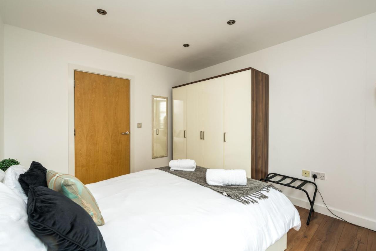 Fast Internet One Bedroom Apartment In Greater London, Id Required Eksteriør bilde