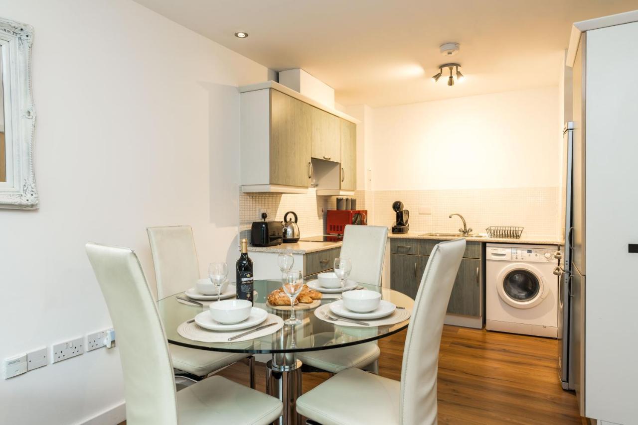 Fast Internet One Bedroom Apartment In Greater London, Id Required Eksteriør bilde